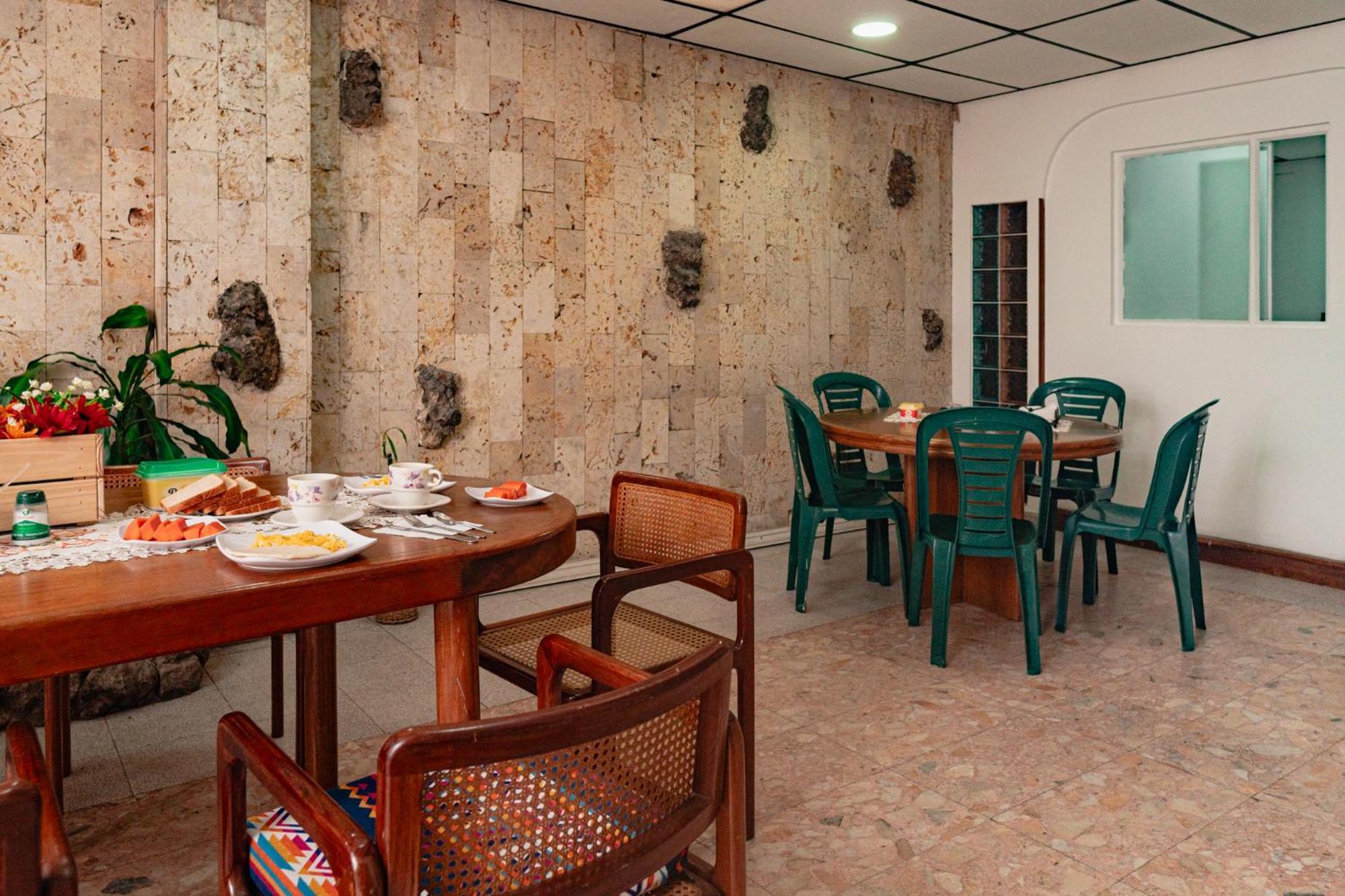 Innovar Casa Hostal Bogota Exterior photo